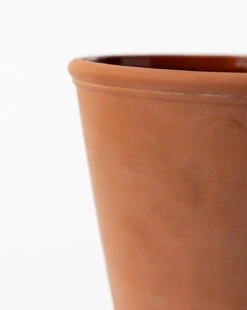 Lorenzo Terracotta Pot -Bloomingville Store LorenzoTerracottaPot MDCR2987 TER D1 T