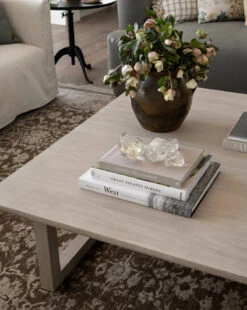 Glass Crystal Object (Set Of 3) -Bloomingville Store Summer Templated 58 b32efbb0 14c7 4e64 8e52 5b726dd4f71c